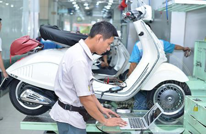 Phi vespa chuyen sua xe Vespa uy tin o Sai Gon1 1