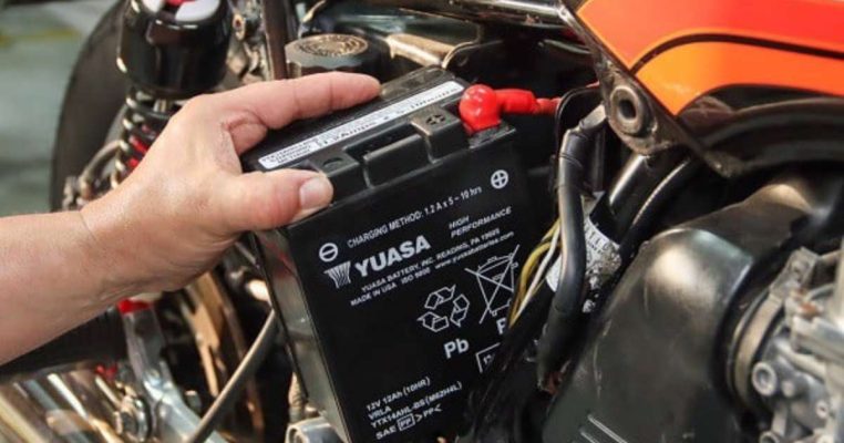 Dịch vụ cứu hộ xe hết bình 24/24