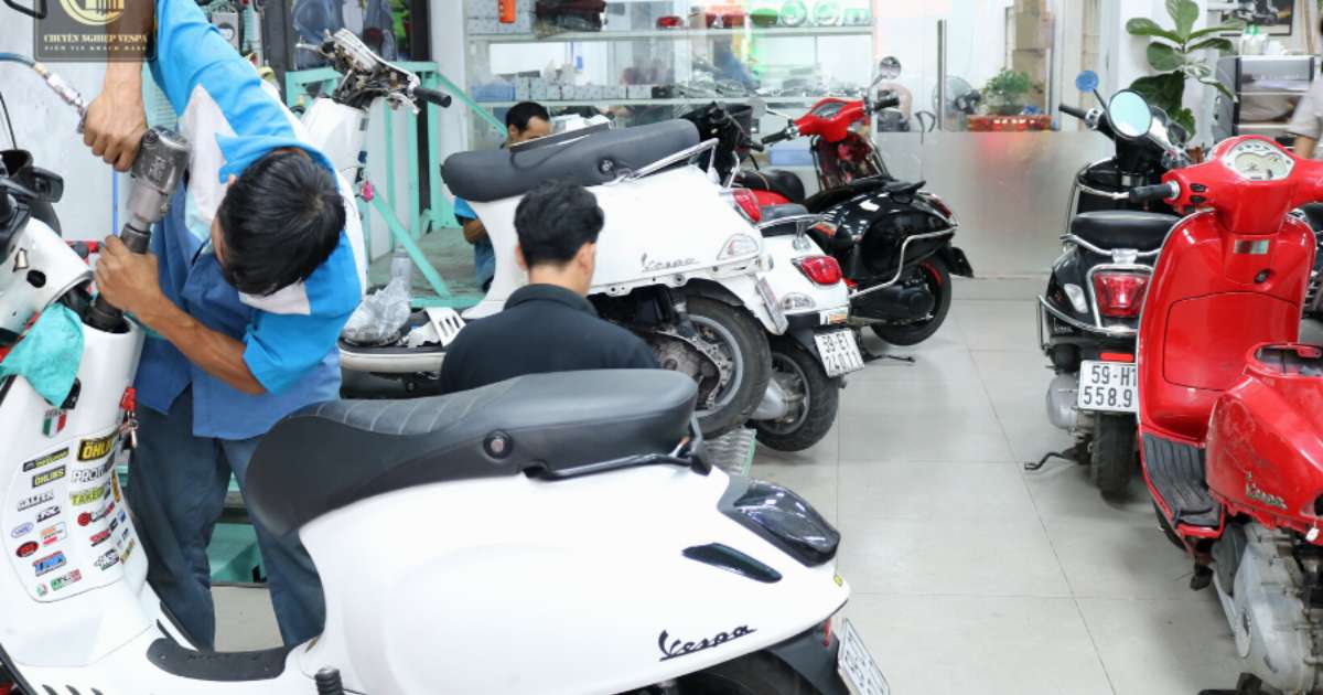 sửa xe Vespa uy tín và chất lượng làm việc 24/24 2 sửa xe Vespa