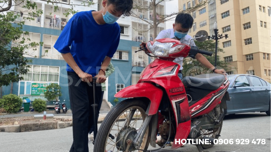DỊCH VỤ SỬA XE LƯU ĐỘNG UY TÍN TẠI TP.HCM HỖ TRỢ 24/24 2 Sua Xe Luu Dong 24:243