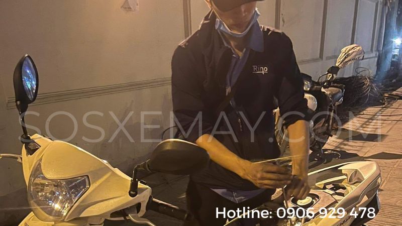 THÀNH LIÊM CỨU HỘ XE MÁY QUẬN 4 - CÓ MẶT CHỈ SAU 15 PHÚT 5 Lý Do Bạn Nên Chọn Dịch Vụ Cứu Hộ Xe Máy Quận 4 Thành Liêm